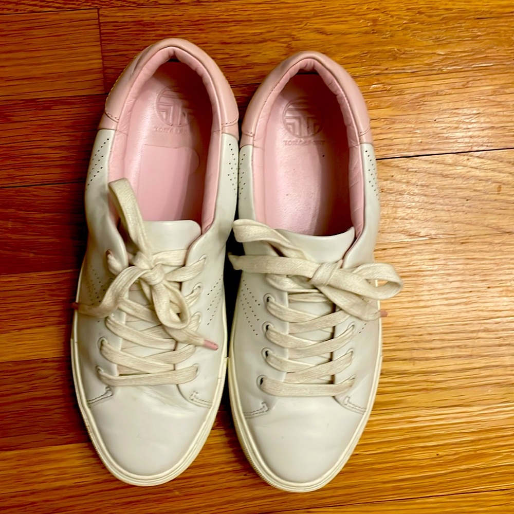 tory burch tennis shoes